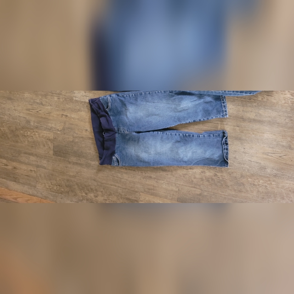 Maternity Capri